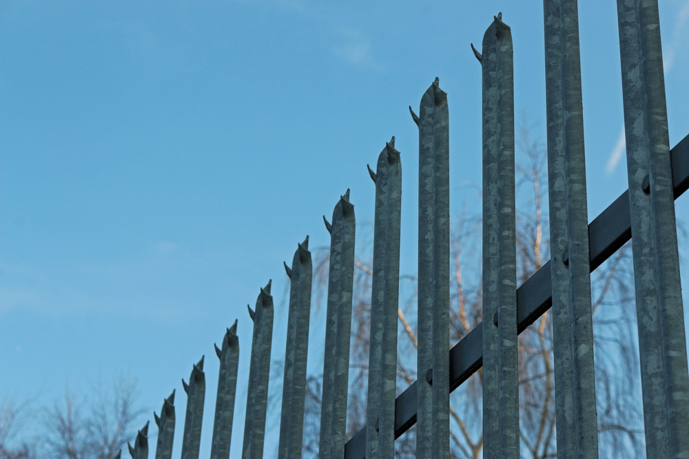 metal spiked fence